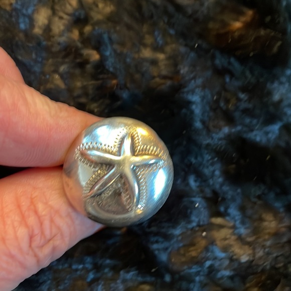 Starfish necklace, bracelet and ring set - Picture 9 of 10